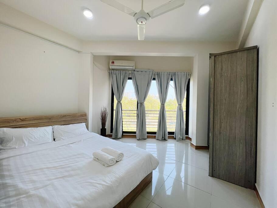 Bodu Ashi Maldives - Central 3 Bedroom Apartment Hulhumale Esterno foto